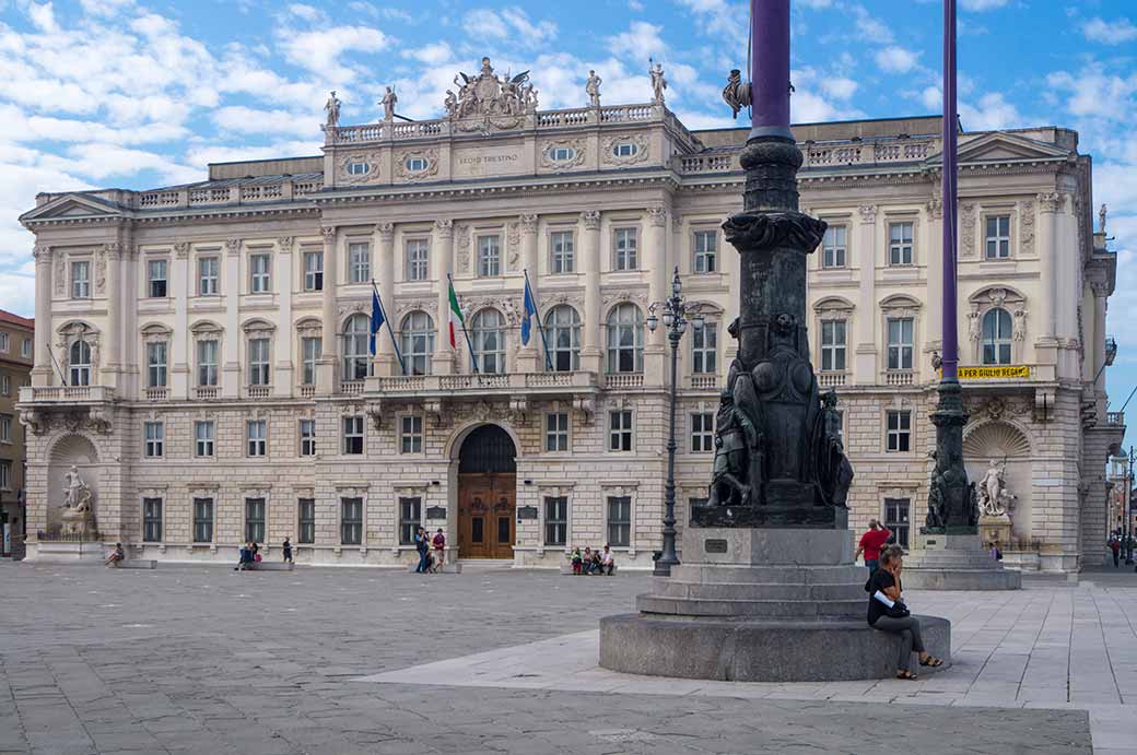 Palazzo Lloyd Triestino, Trieste