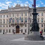 Palazzo Lloyd Triestino, Trieste