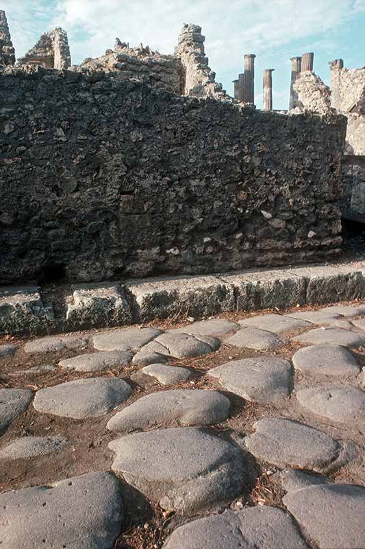 Pompeii street