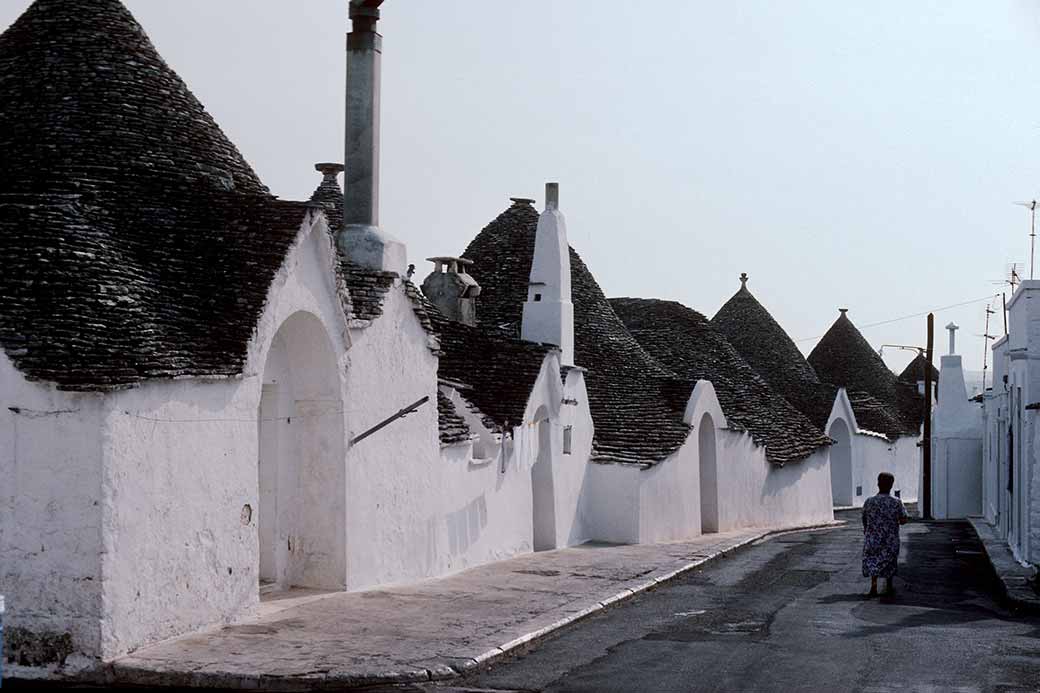 Street, Alberobello