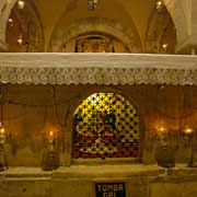 Tomb of San Nicola