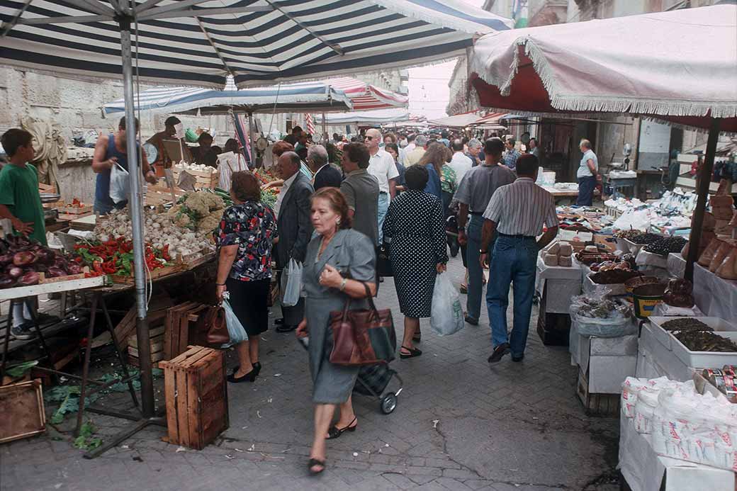 Market, Syracuse