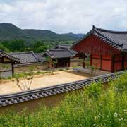 Hwacheun Seowon