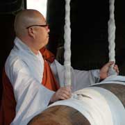 Ringing the temple bell