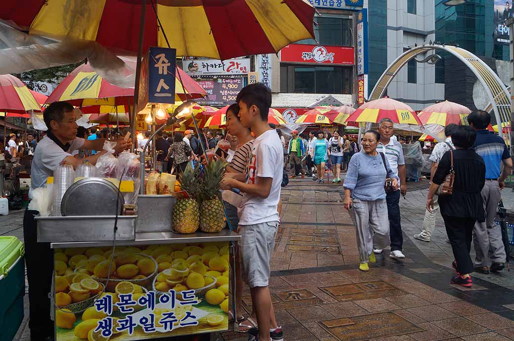 Fruit juice stall