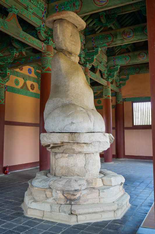 Goryeo-era Buddhist statue