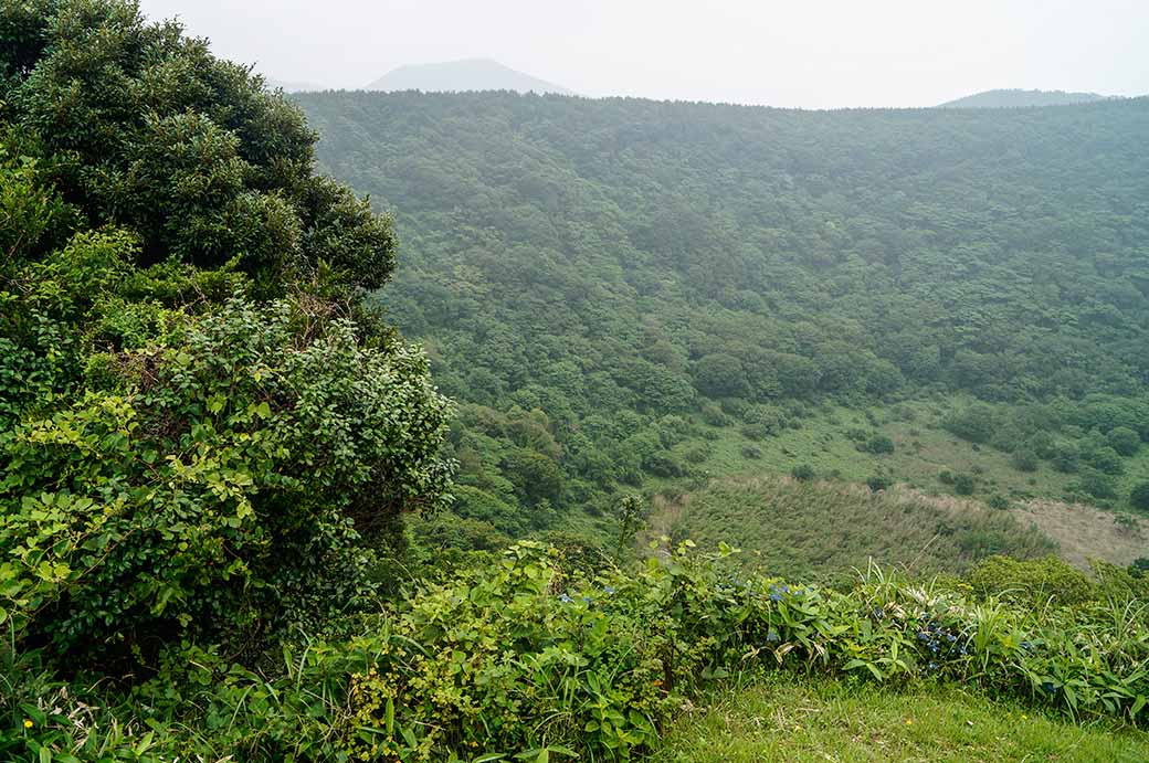 Sangumburi crater