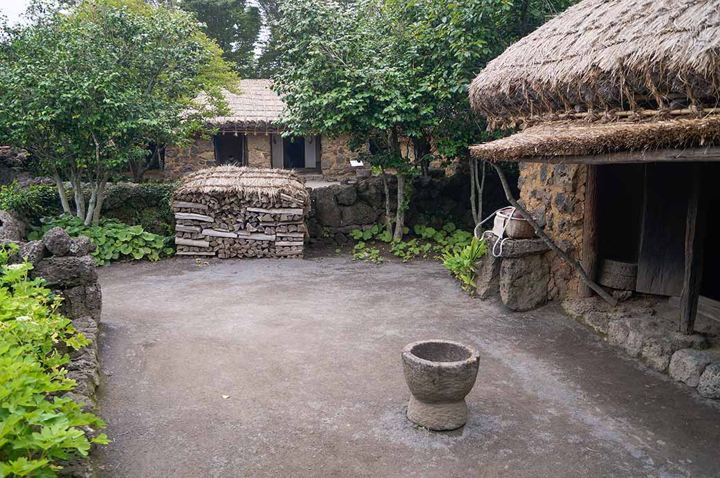 Houses, Jeju Folk Village