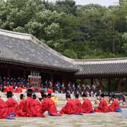 Leaving the Yeongnyeongjeon