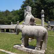 Guard sculptures