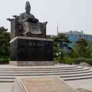 Statue of King Sejong