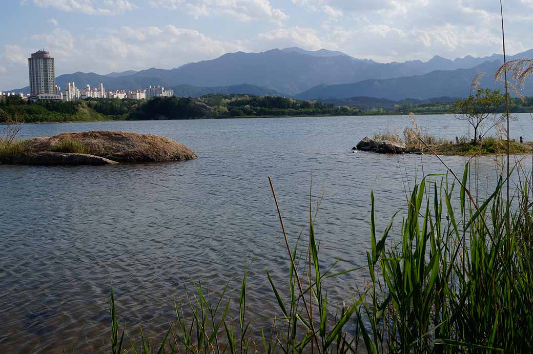 Yeongnangho Lake