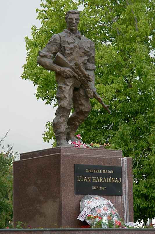 KLA fighter Memorial