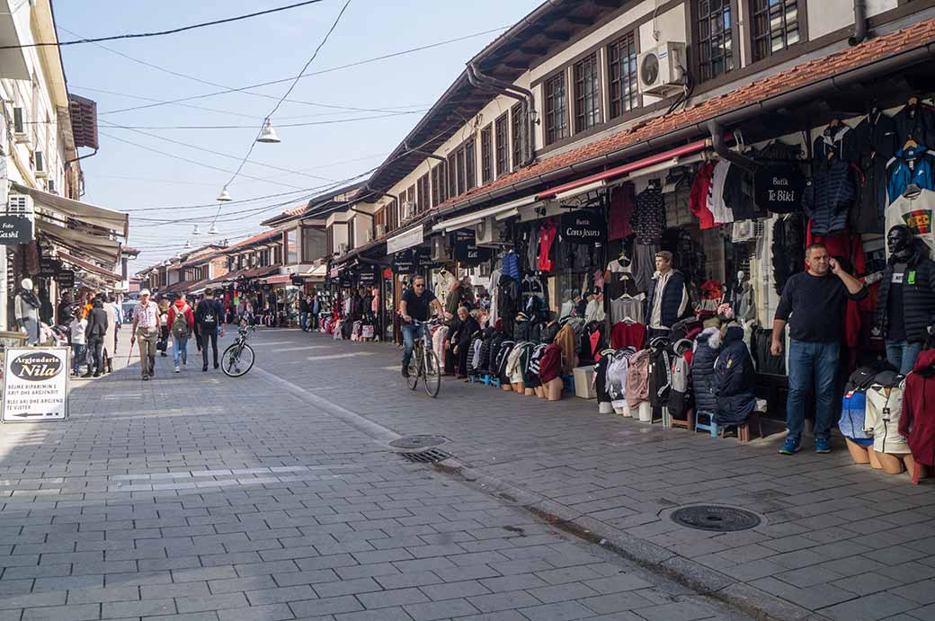 Çarshia e Gjatë shopping street