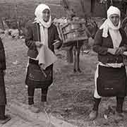 Shqiptar women