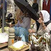 Market women, Prizren