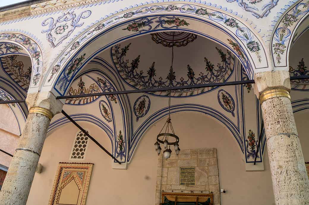 Portal, Emin Pasha mosque