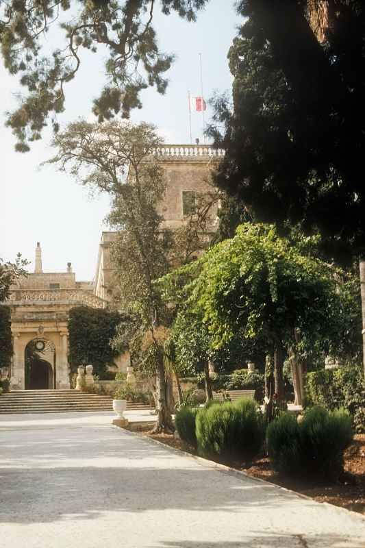 San Anton Gardens and Palace