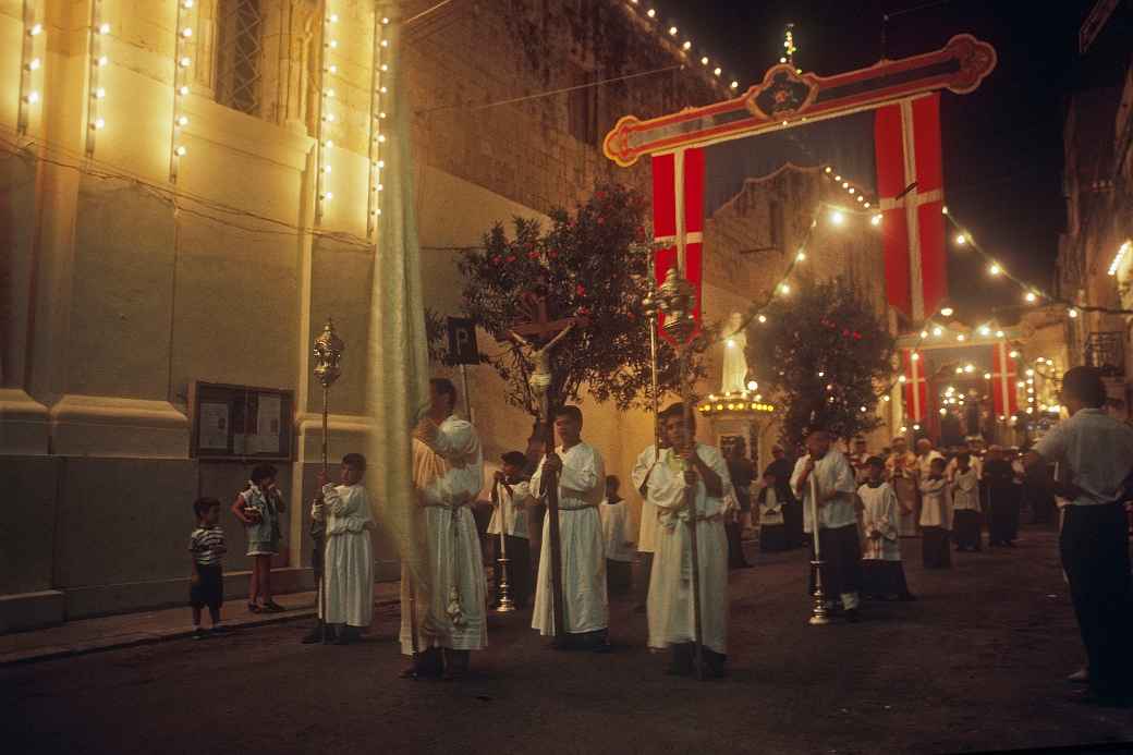 Procession returning, Rabat