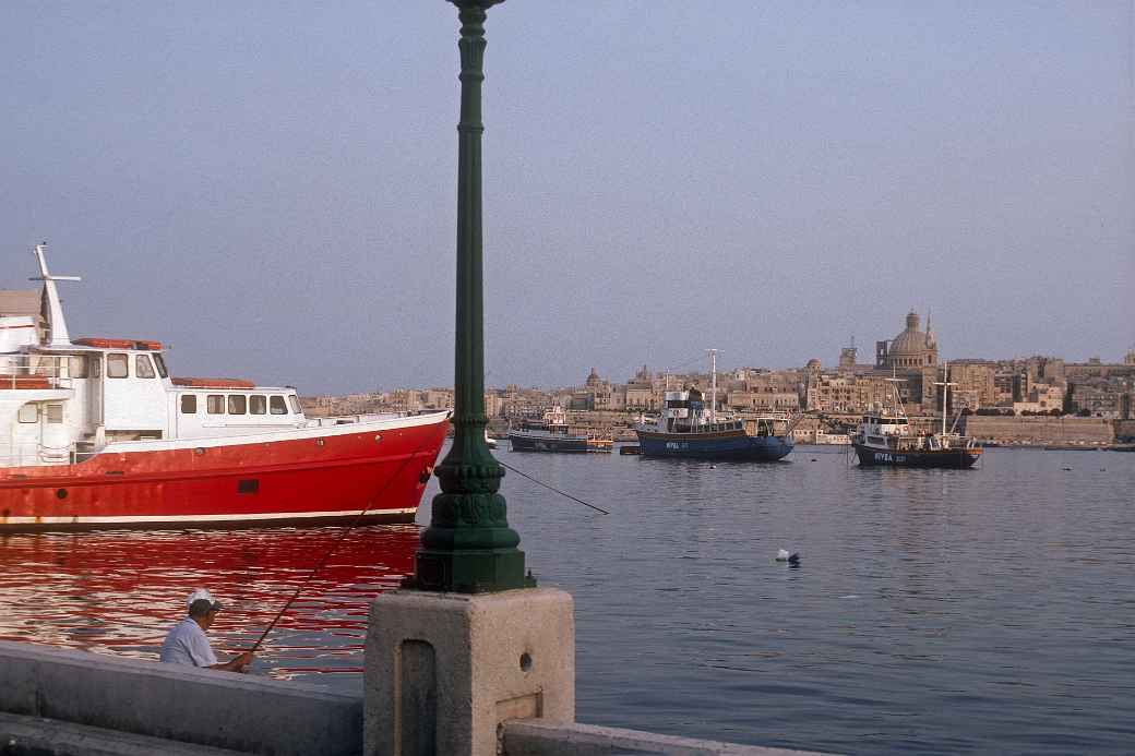 From Sliema to Valletta