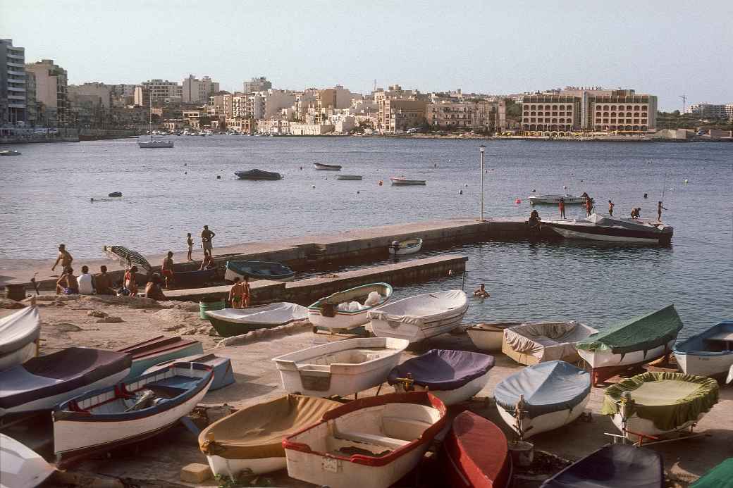 View across Balluta Bay