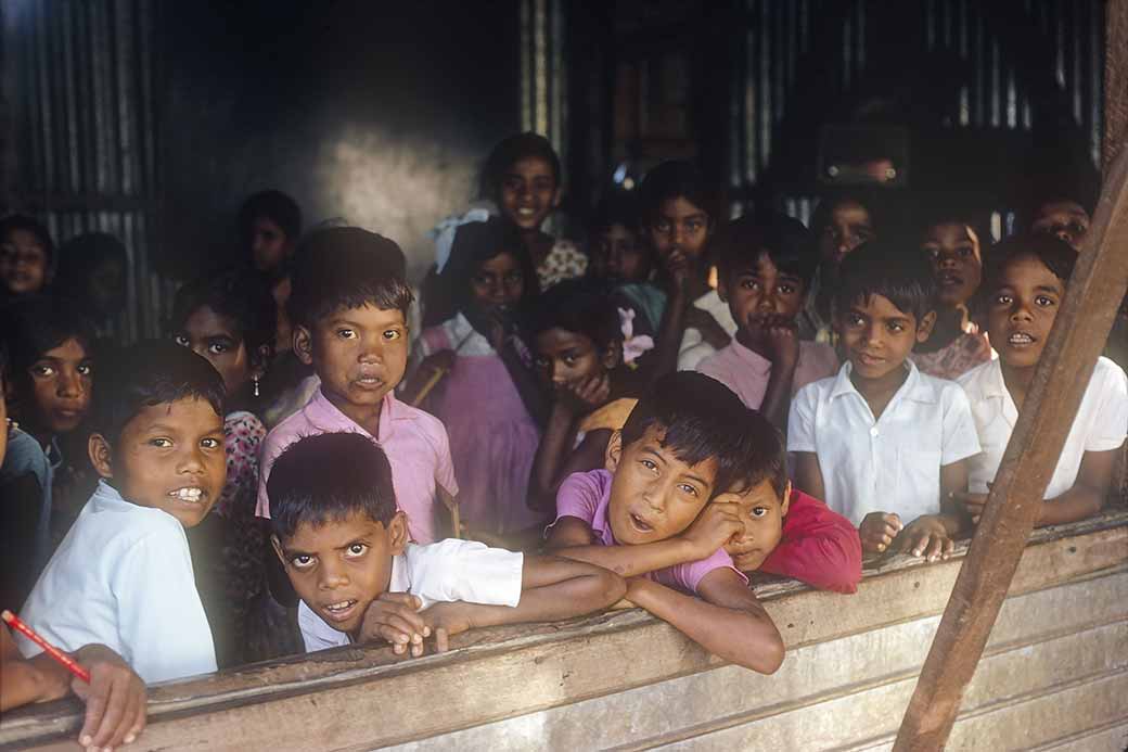 Children in class, Flacq