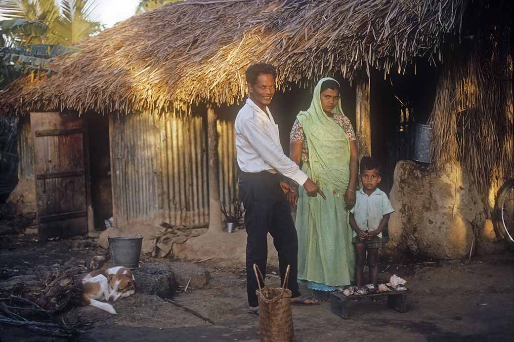 Indian family, Cap Malheureux