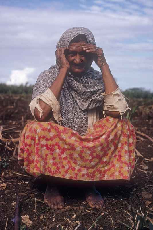 Old woman, Rivière des Anguilles