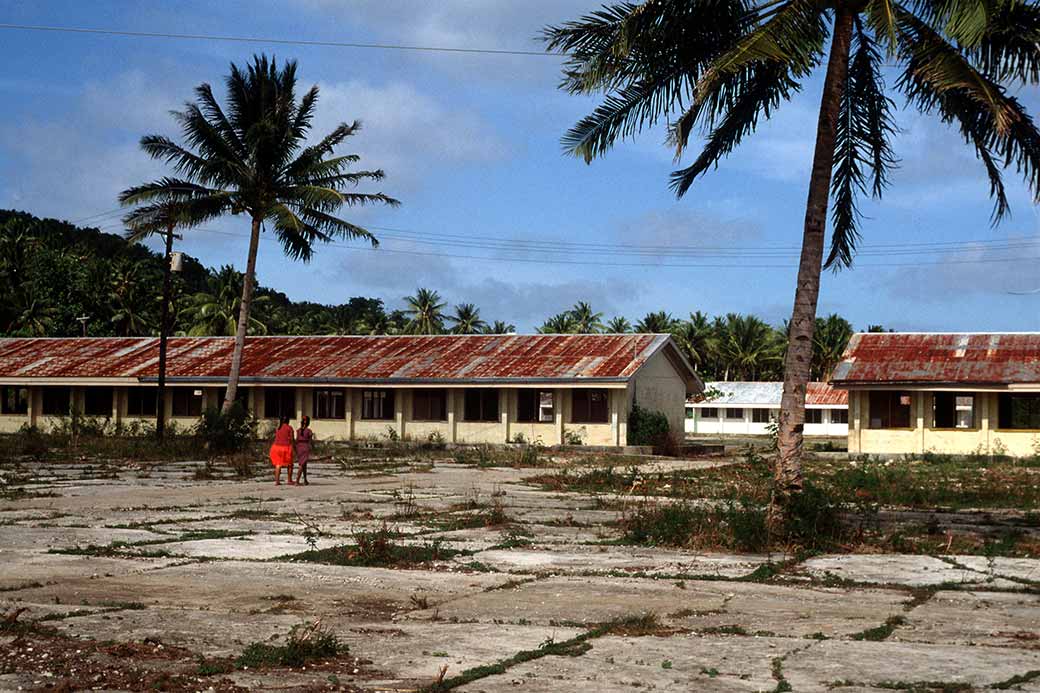 Junior High School, Tonoas