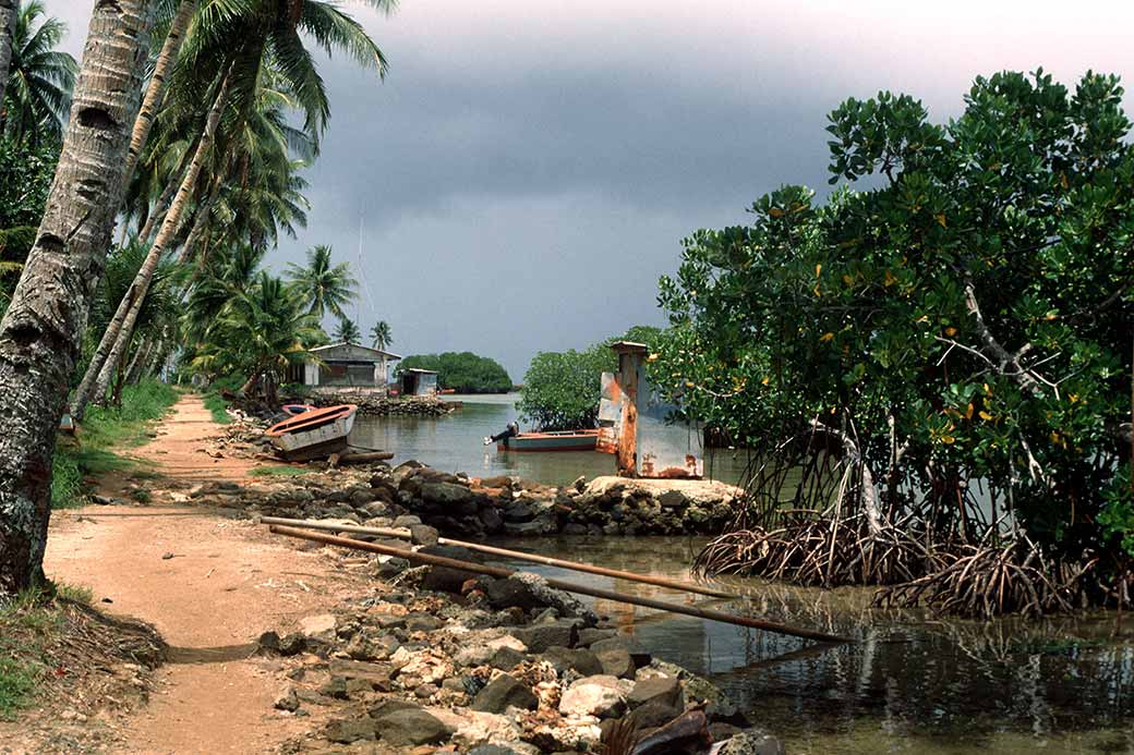 Benjo, toilet over the lagoon