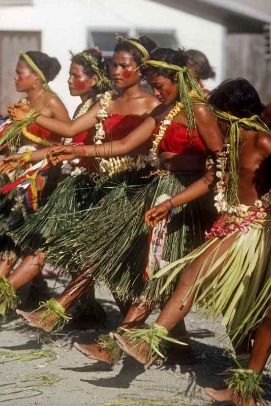 Dancers from Gilmaan'