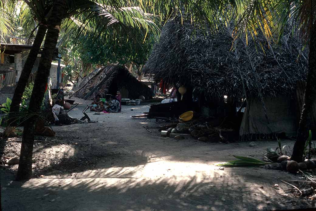 Hall Islands of Chuuk State: Murilo Atoll
