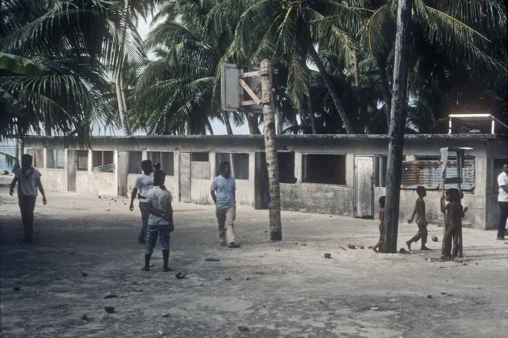 School on Fananu