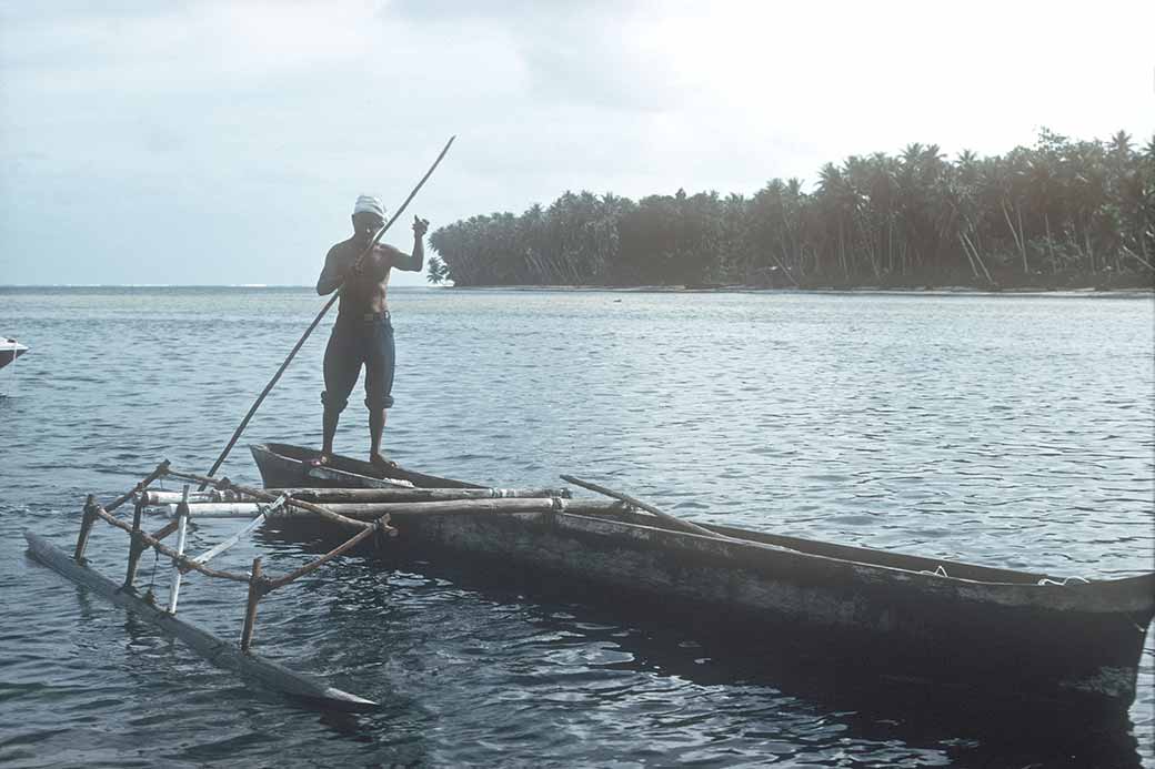 Kilafwakun on a canoe