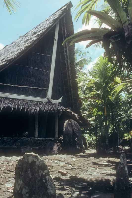 P'eebaay meeting house in Qokaaw