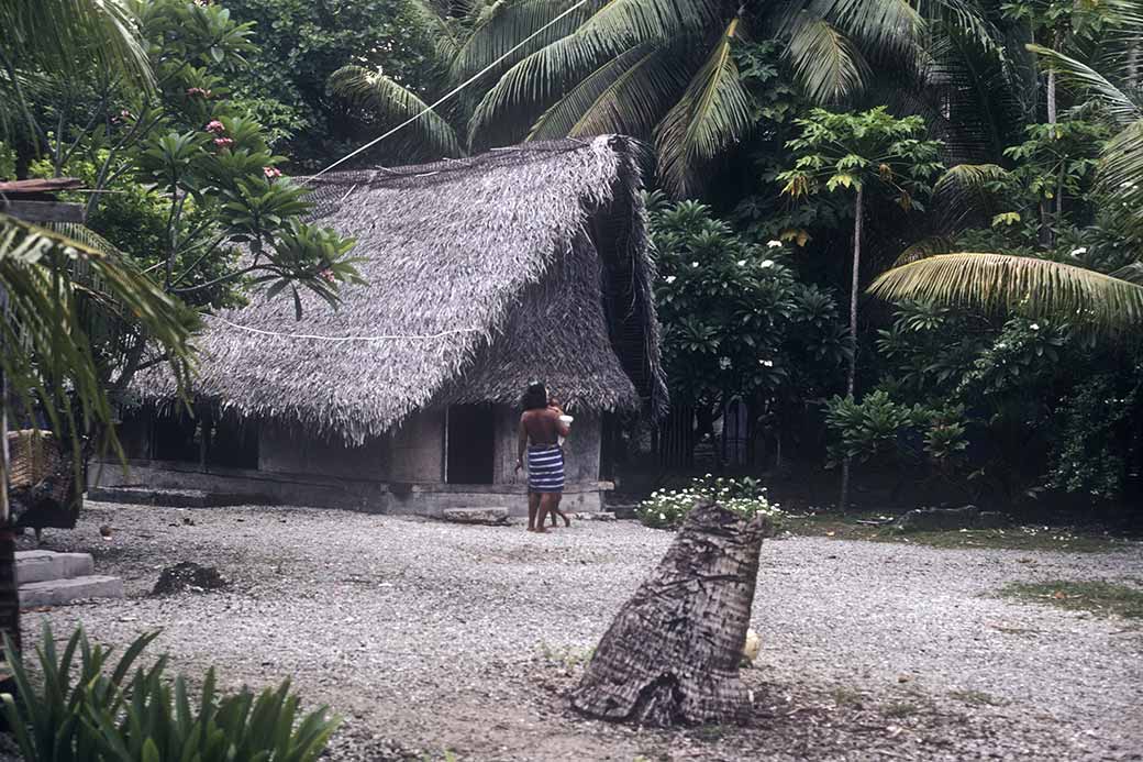 Traditional house, Woleai