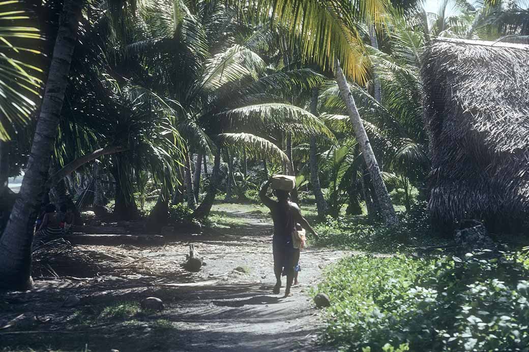 Village on Utagai, Woleai