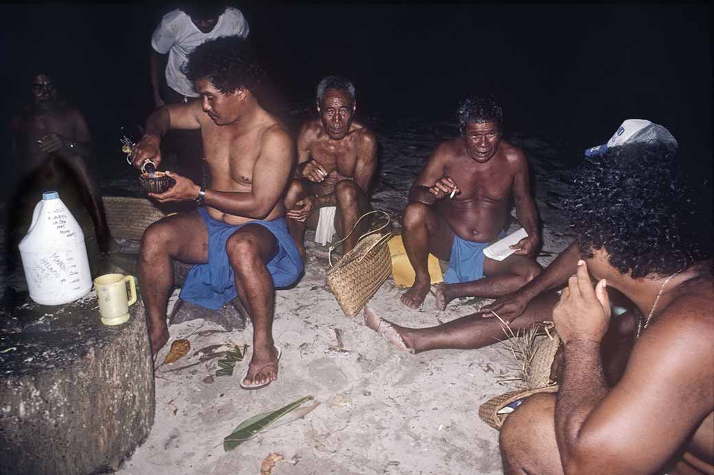 Drinking faluba, Tagaulap, Woleai
