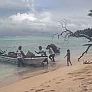 Loading copra, Olimarao Atoll