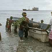 Loading bananas, Satawal