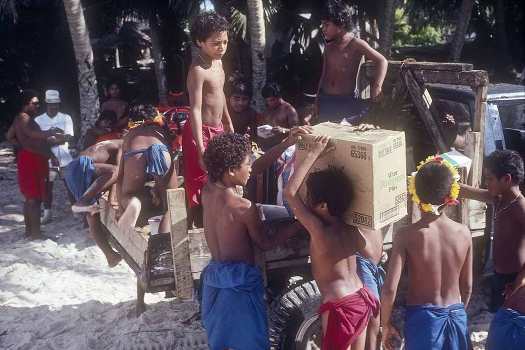 Putting cargo onto truck