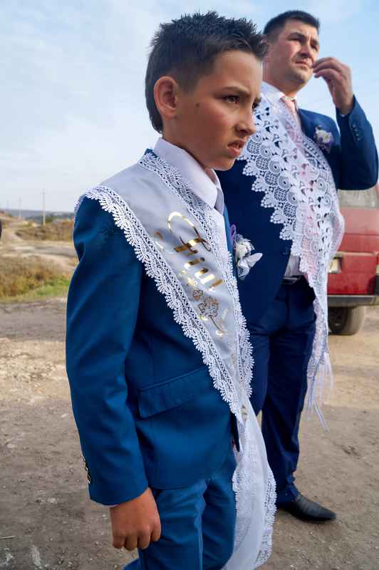 Wedding guests, Orheiul Vechi