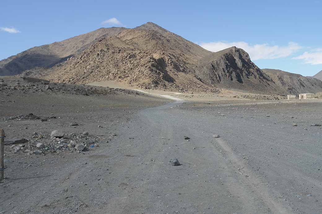 Road Khovd-Ölgii