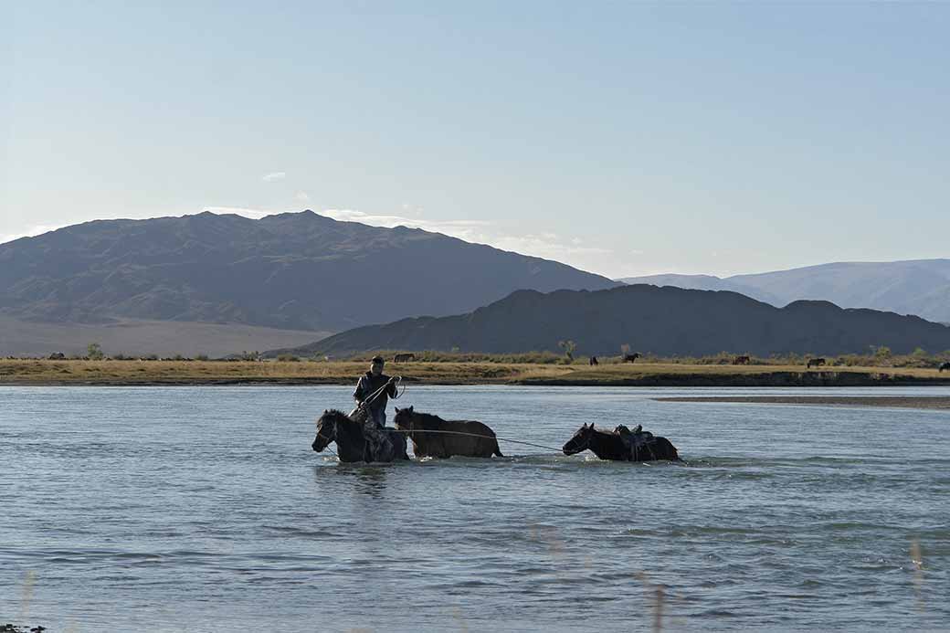 Crossing Khovd Gol