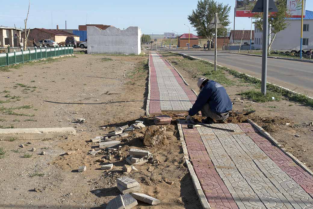 Mandalgovi sidewalk