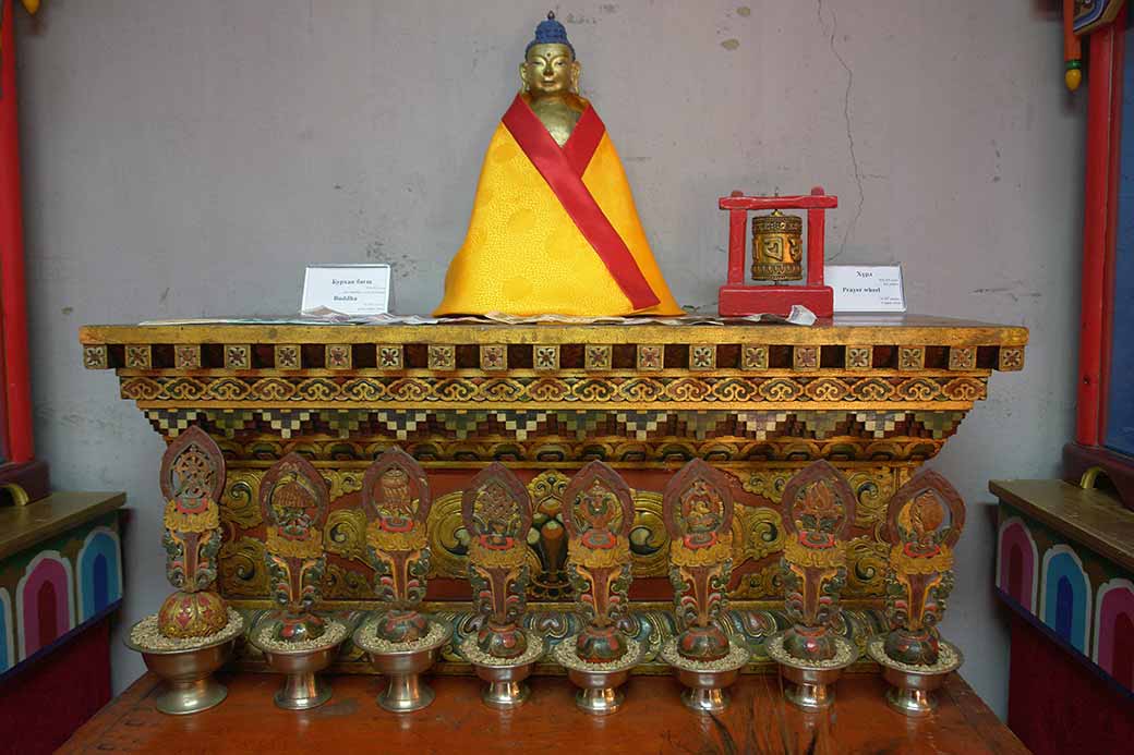 Buddhist objects