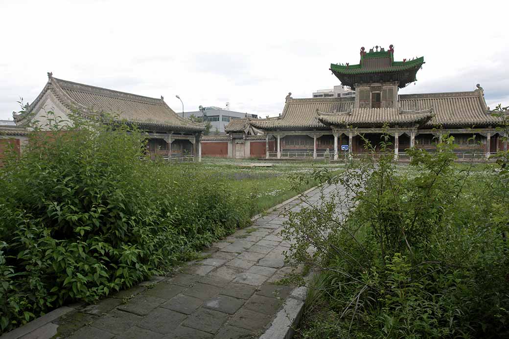 Naidan Temple