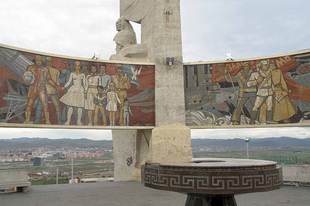 Zaisan Memorial painting