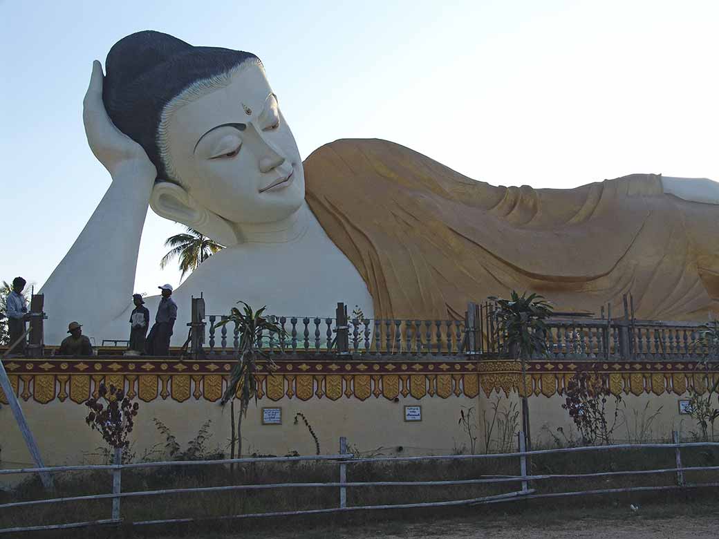 Reclining Buddha