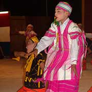 Karen child dancers